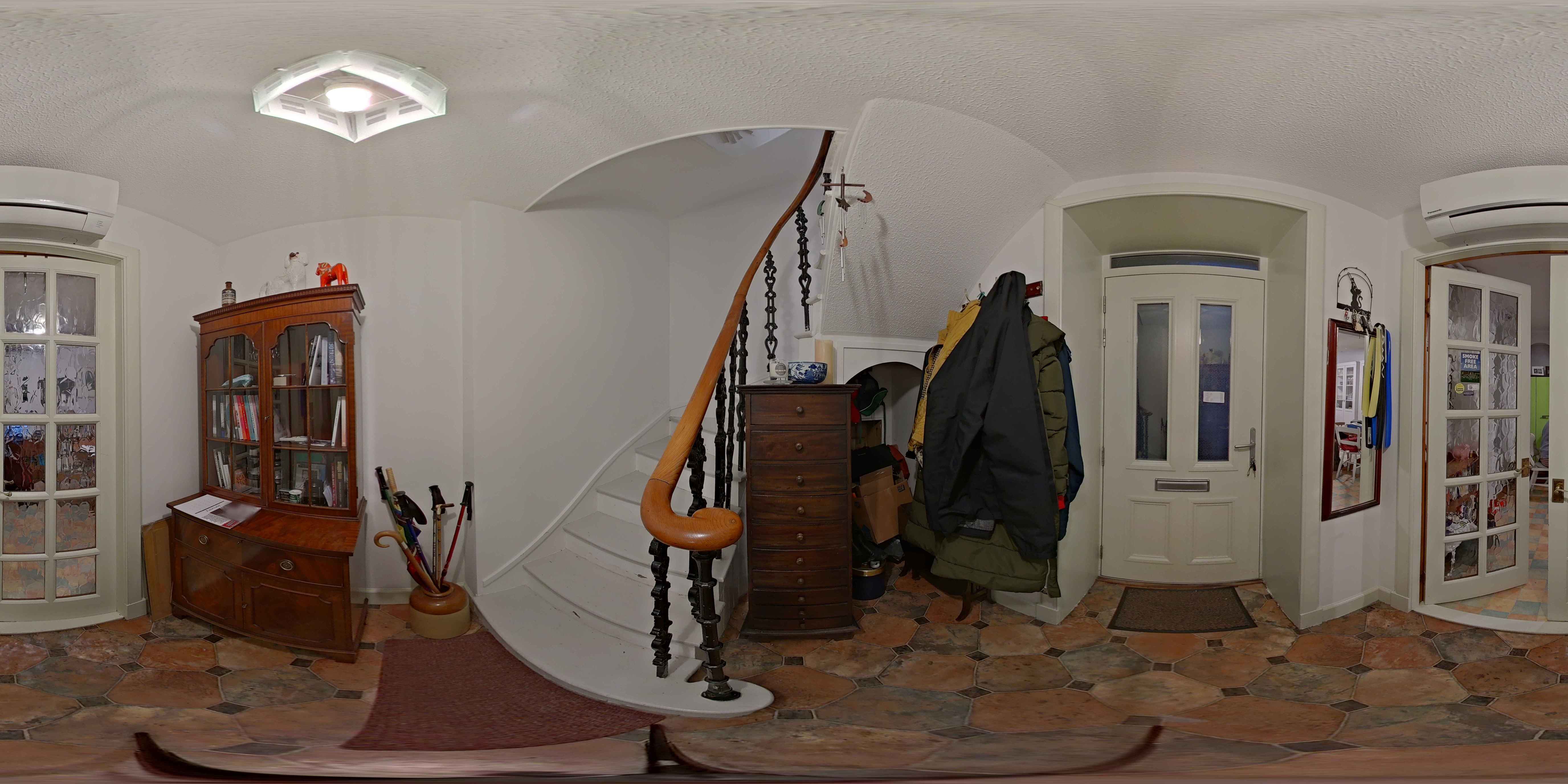360 Tour of 13 Graham Place