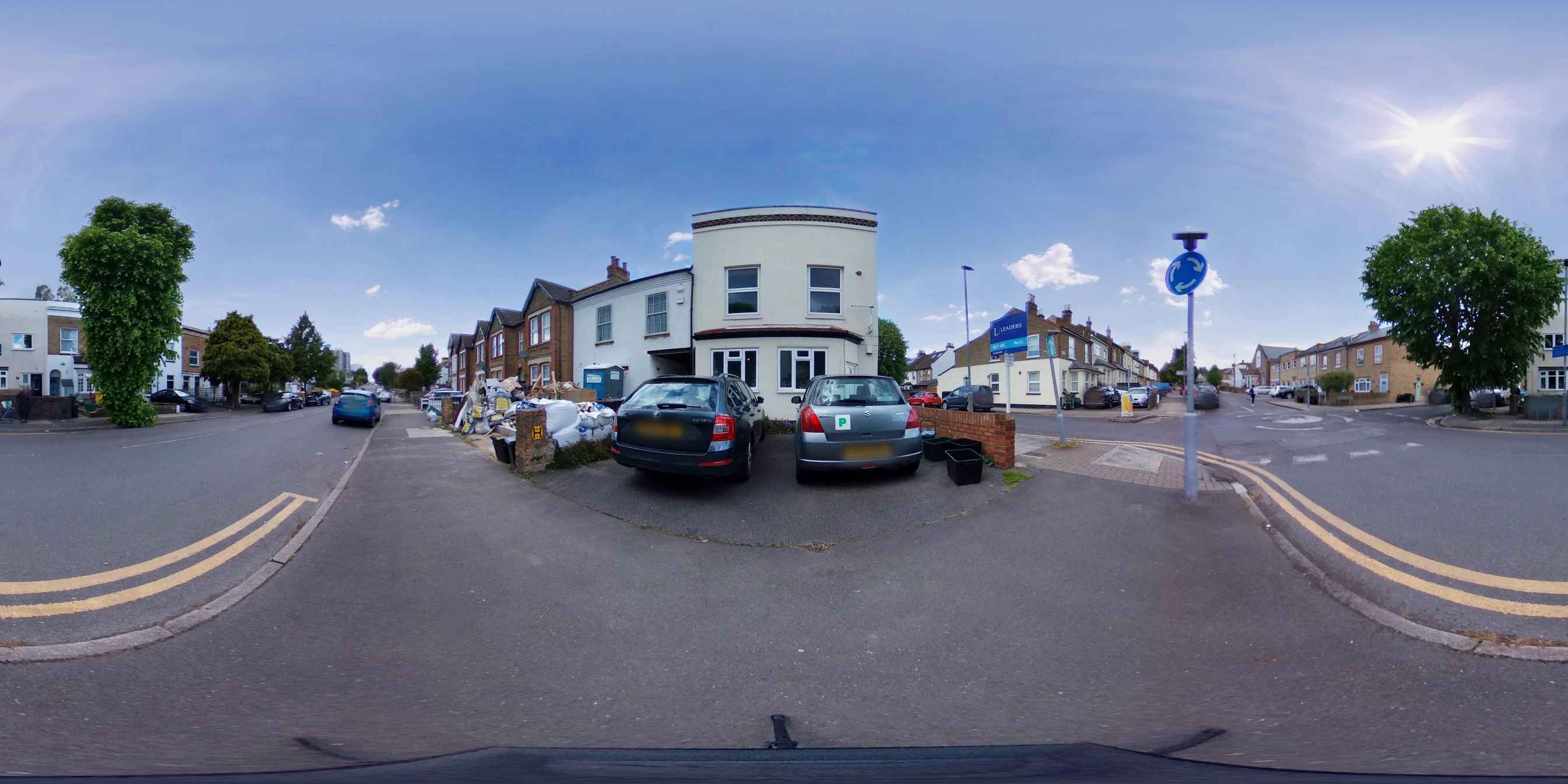 360 Tour of 85 Avenue Road